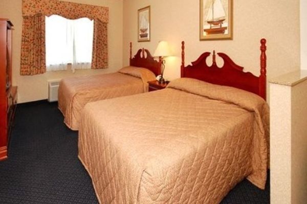 Hotel Lakeside Resort and Conference Center (Nellsville)